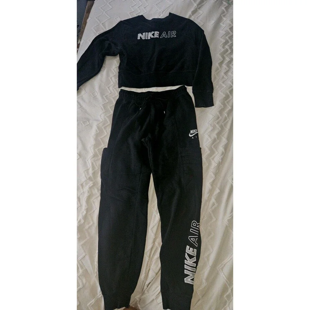 Nike Air Kid's 2-Piece Sweatsuit Logo Pockets Drawstring Black Size S